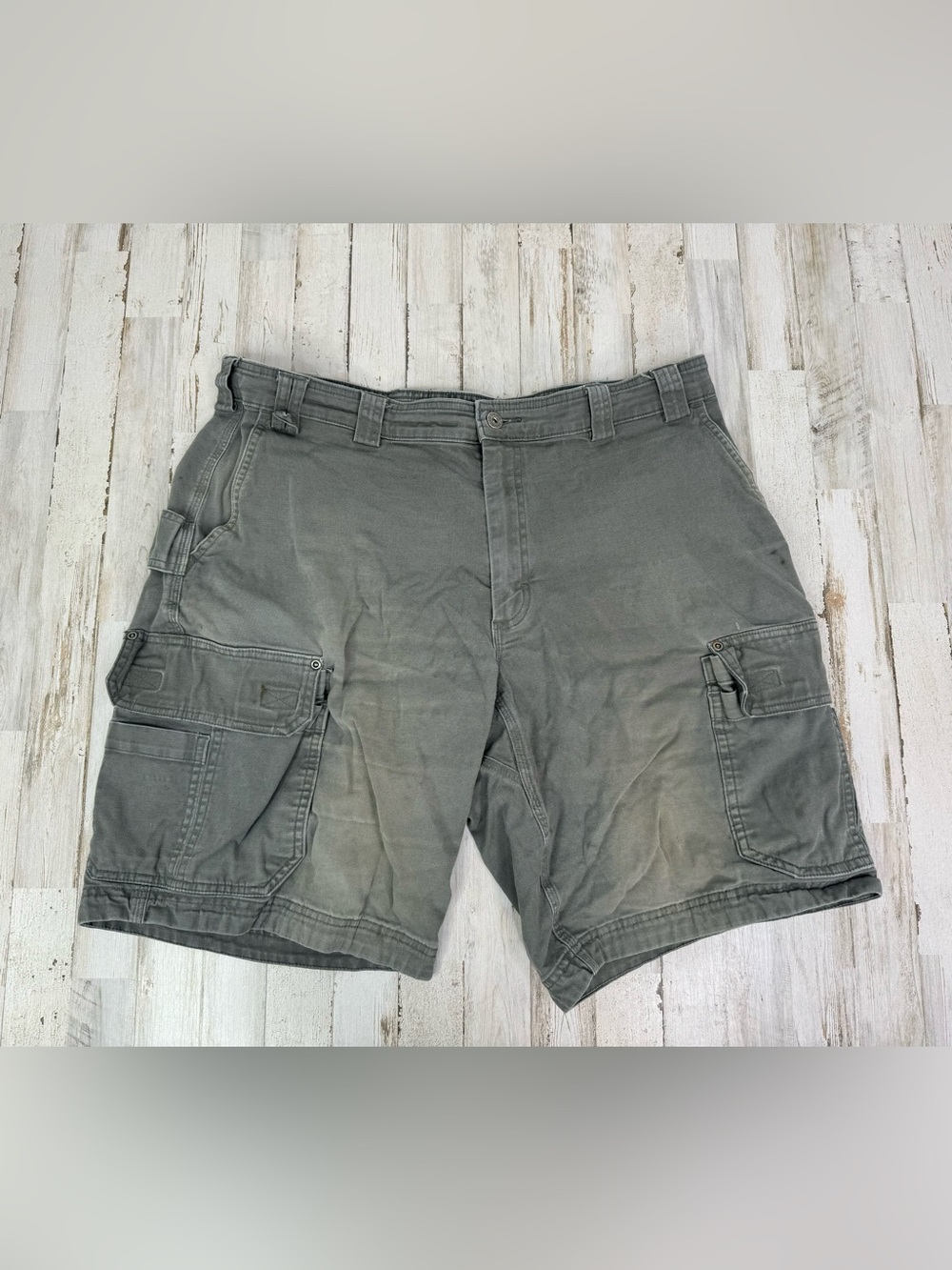Duluth Trading Co Men’s 40 Canvas Cargo Shorts Utility Workwear 11”gray